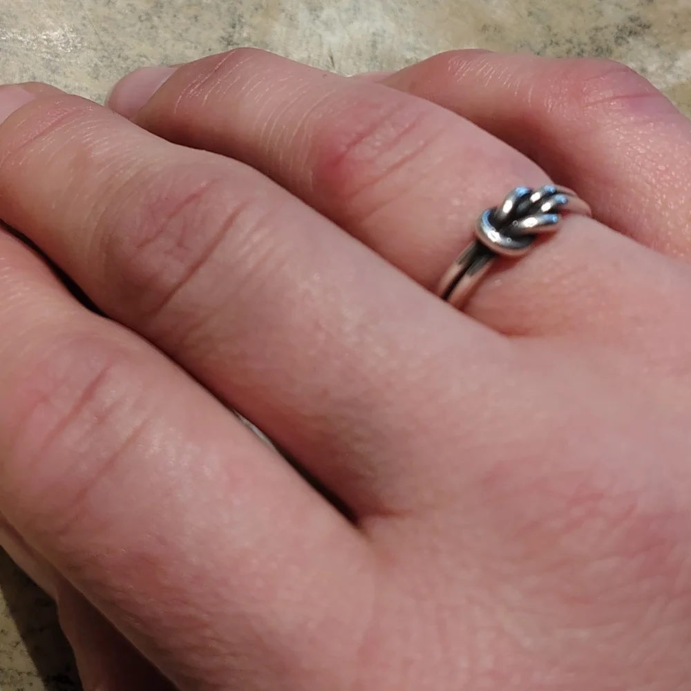 Retired James Avery Lovers Knot Ring - Picture 4 of 4